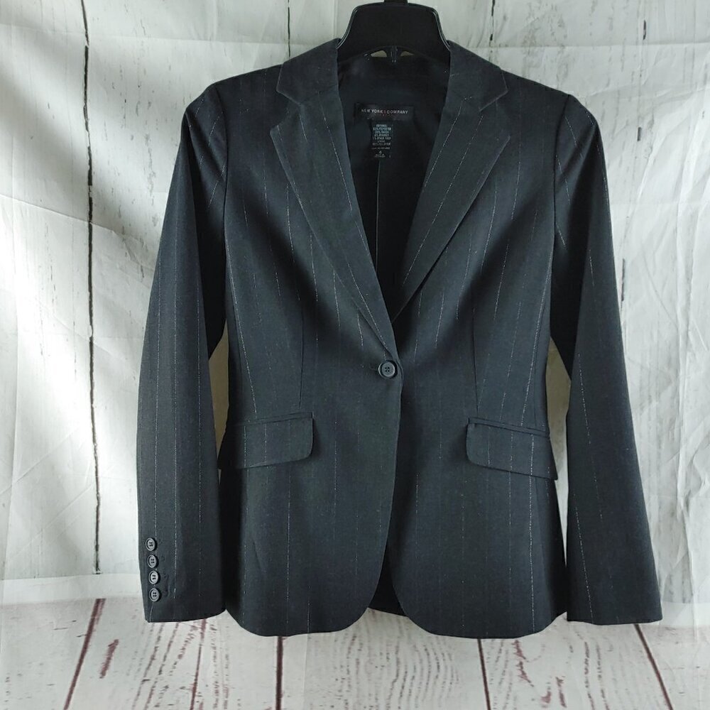 New York & Company Stretch Size 4 Charcoal Gray Striped 1 Button Lined Blazer
